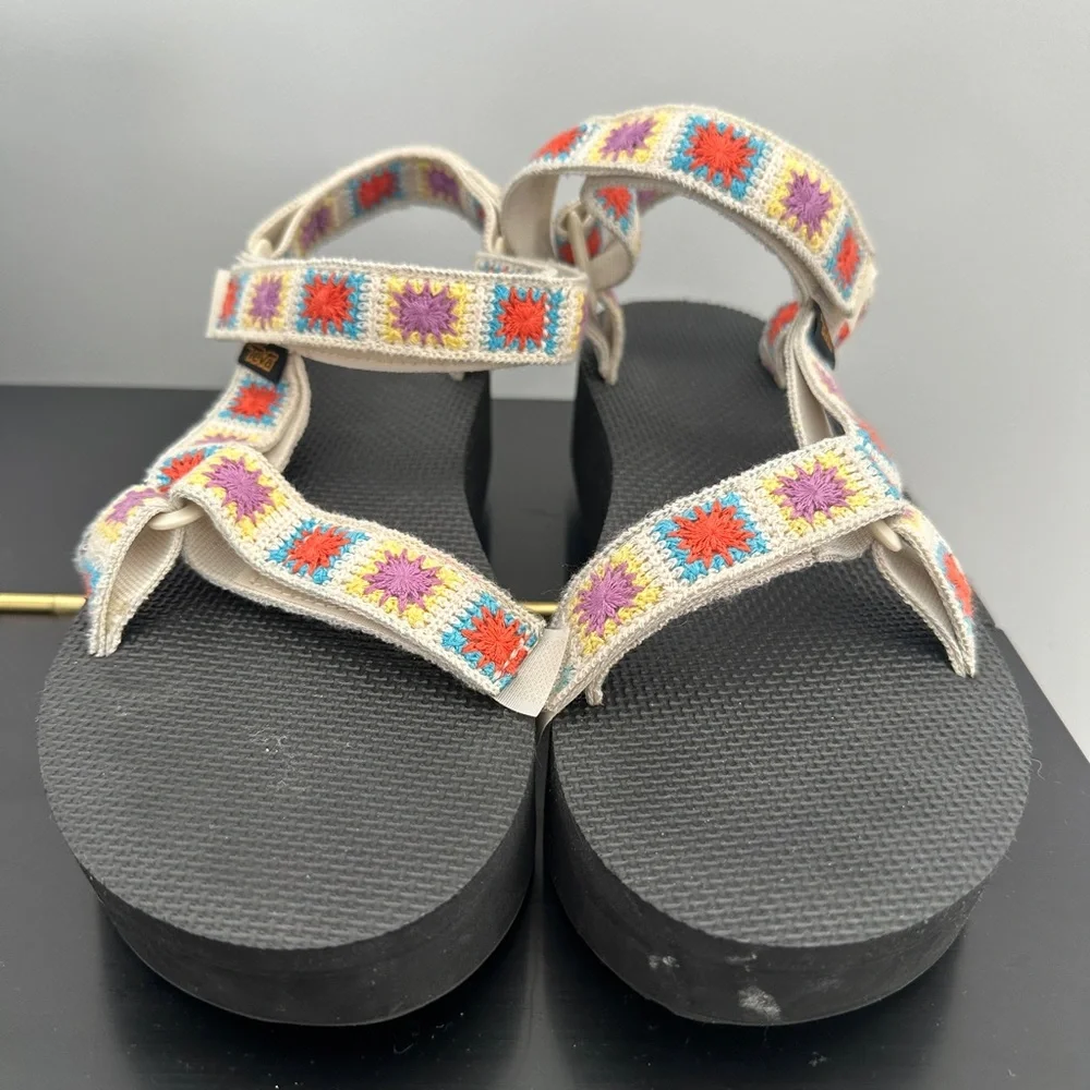 Teva Women's Colorful Crochet Platform Sandal size 10 - Picture 3 of 8